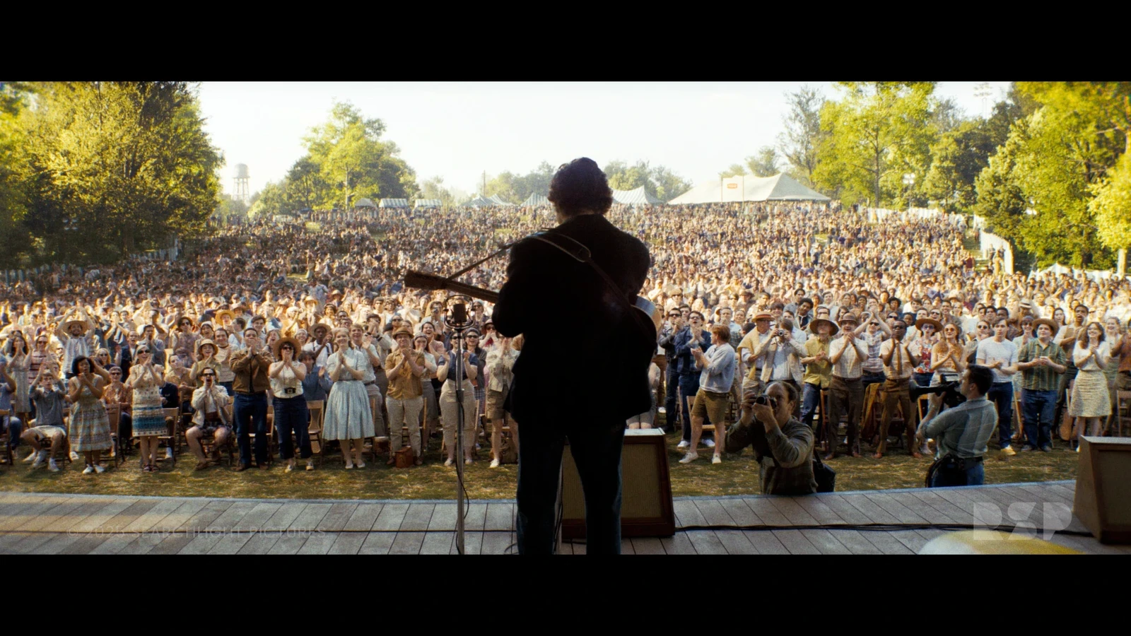 Working with effects team to develop a crowd workflow in texture and lookdev