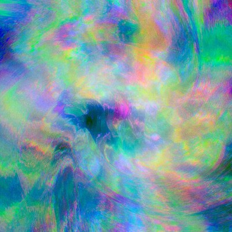 Liquid Iridescence