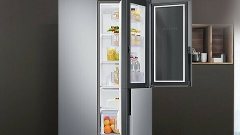 Double door refrigerator