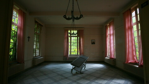 1000+ Photos of abandoned hospitals, laboratories, equipment and tools from Russia, Norway, Belgium, Cyprus, Ireland...for reference pictures.