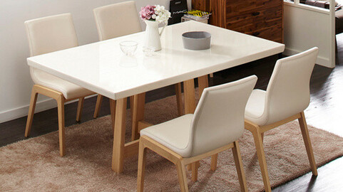 Amar marble dining table