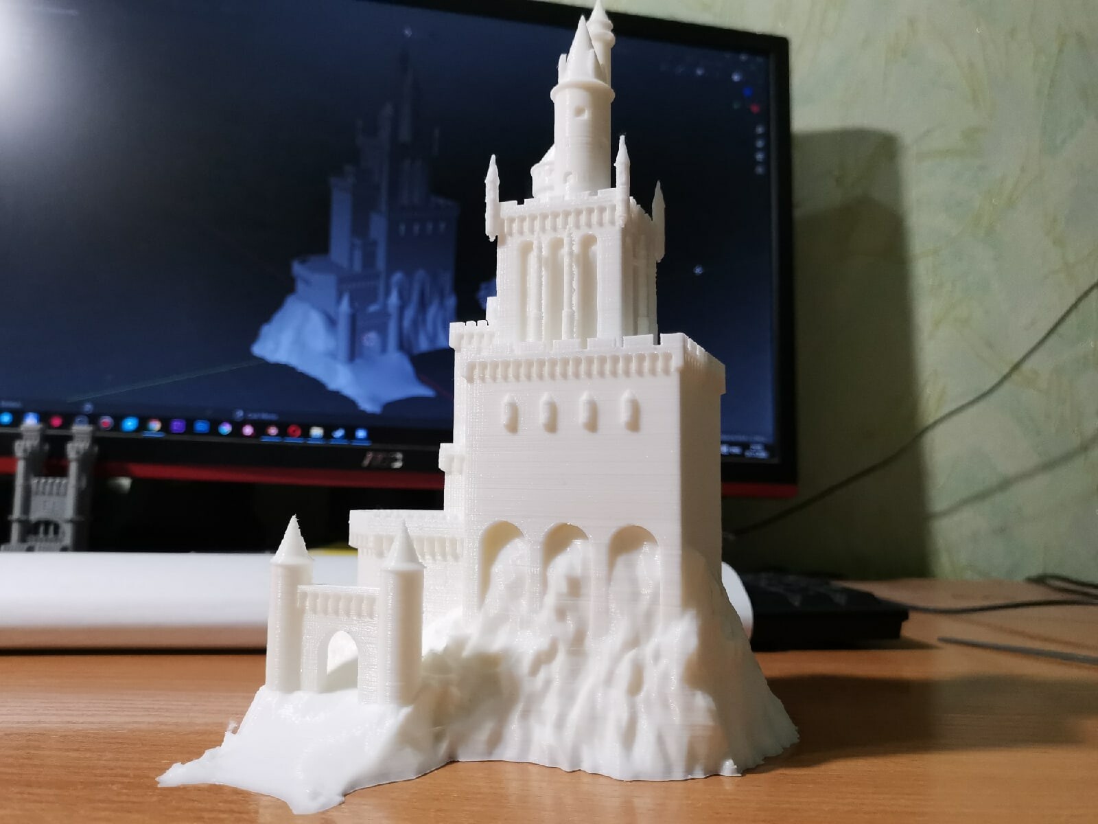 3D file castle crasher naranjo 🏰・3D printing idea to download・Cults