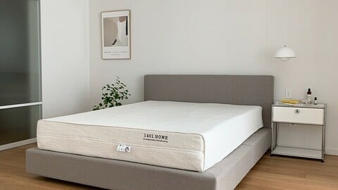 Plain bed frame