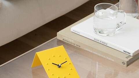 table clock