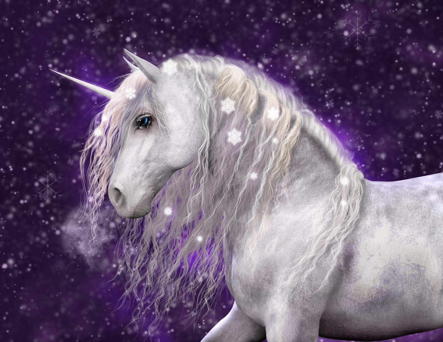 Белый Единорог с фиолетовой гривой