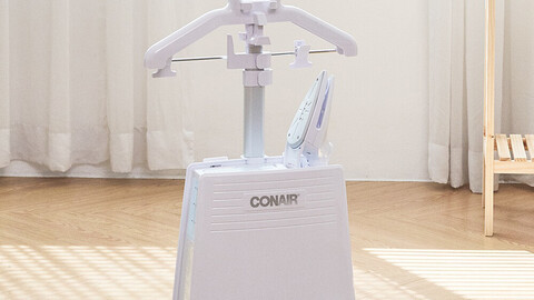 Mobile Dual Power Stand Type Steam Iron GS88K