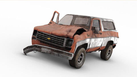 Crashed Chevrolet K5 Blazer 1975