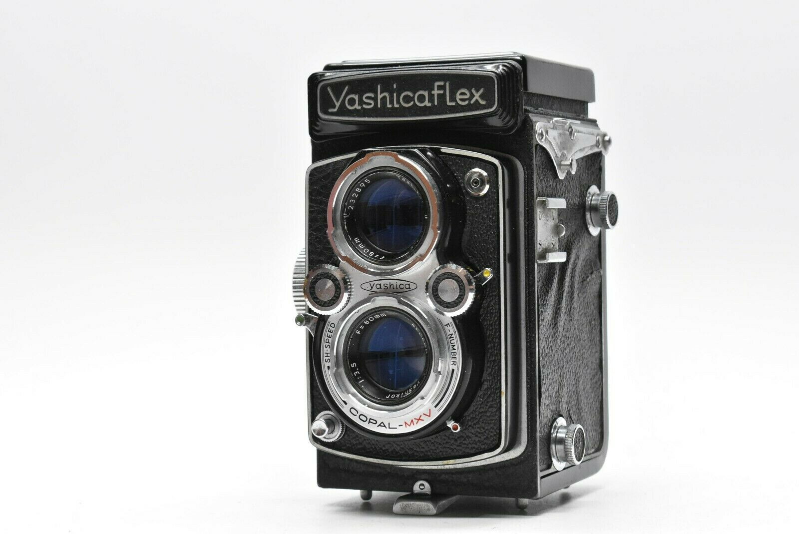 ArtStation - Blender - Yashicaflex Camera