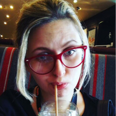 Julia Sh.